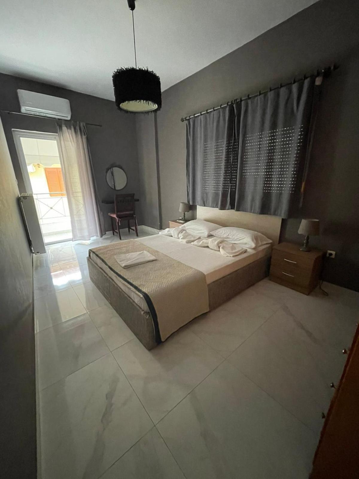 Anais Apartment Preveza Exteriör bild