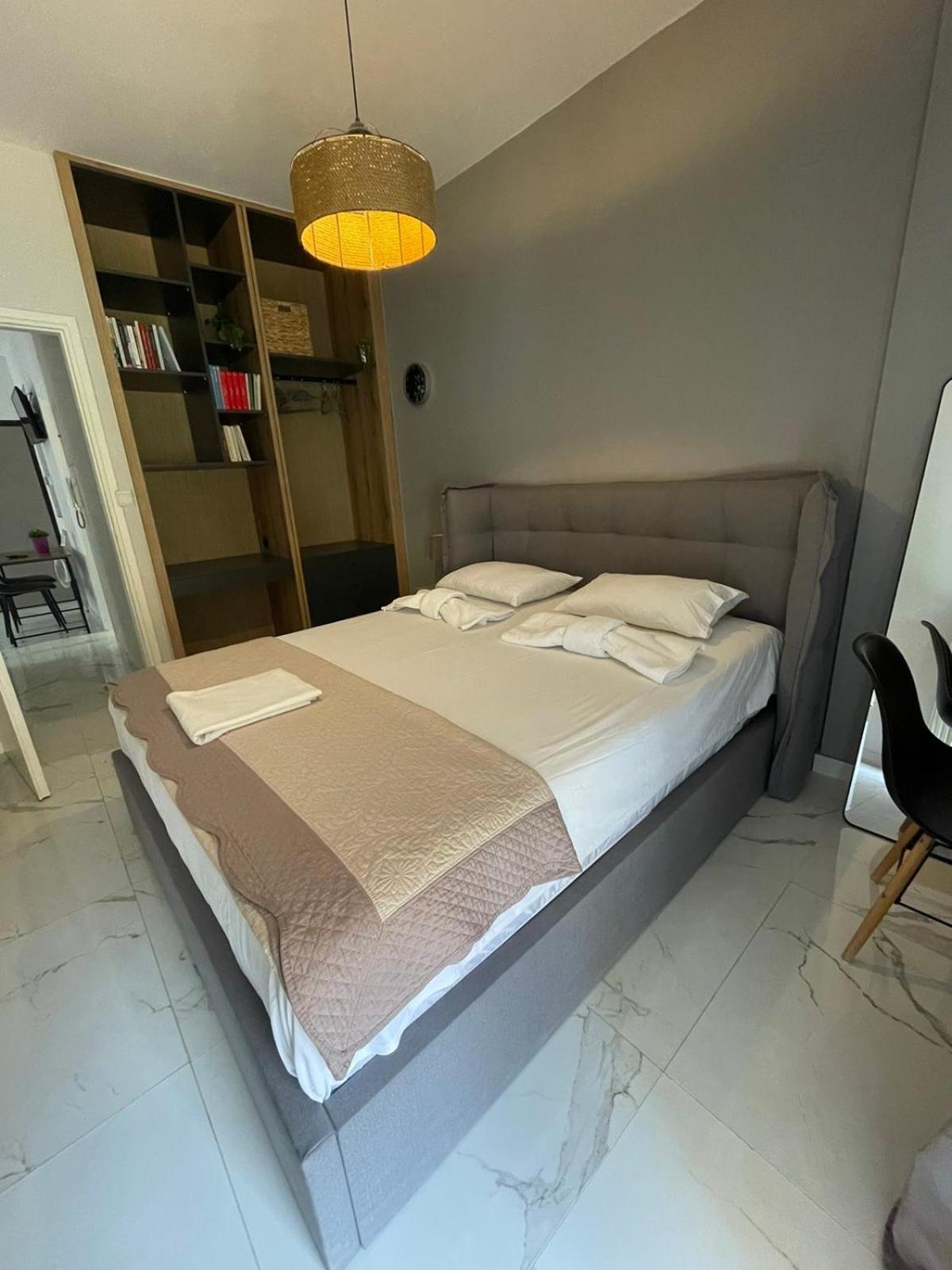 Anais Apartment Preveza Exteriör bild
