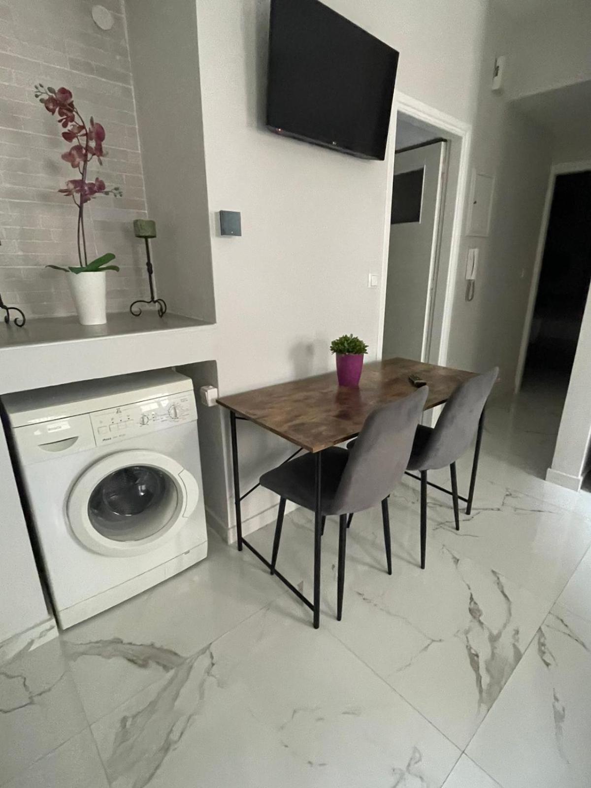 Anais Apartment Preveza Exteriör bild
